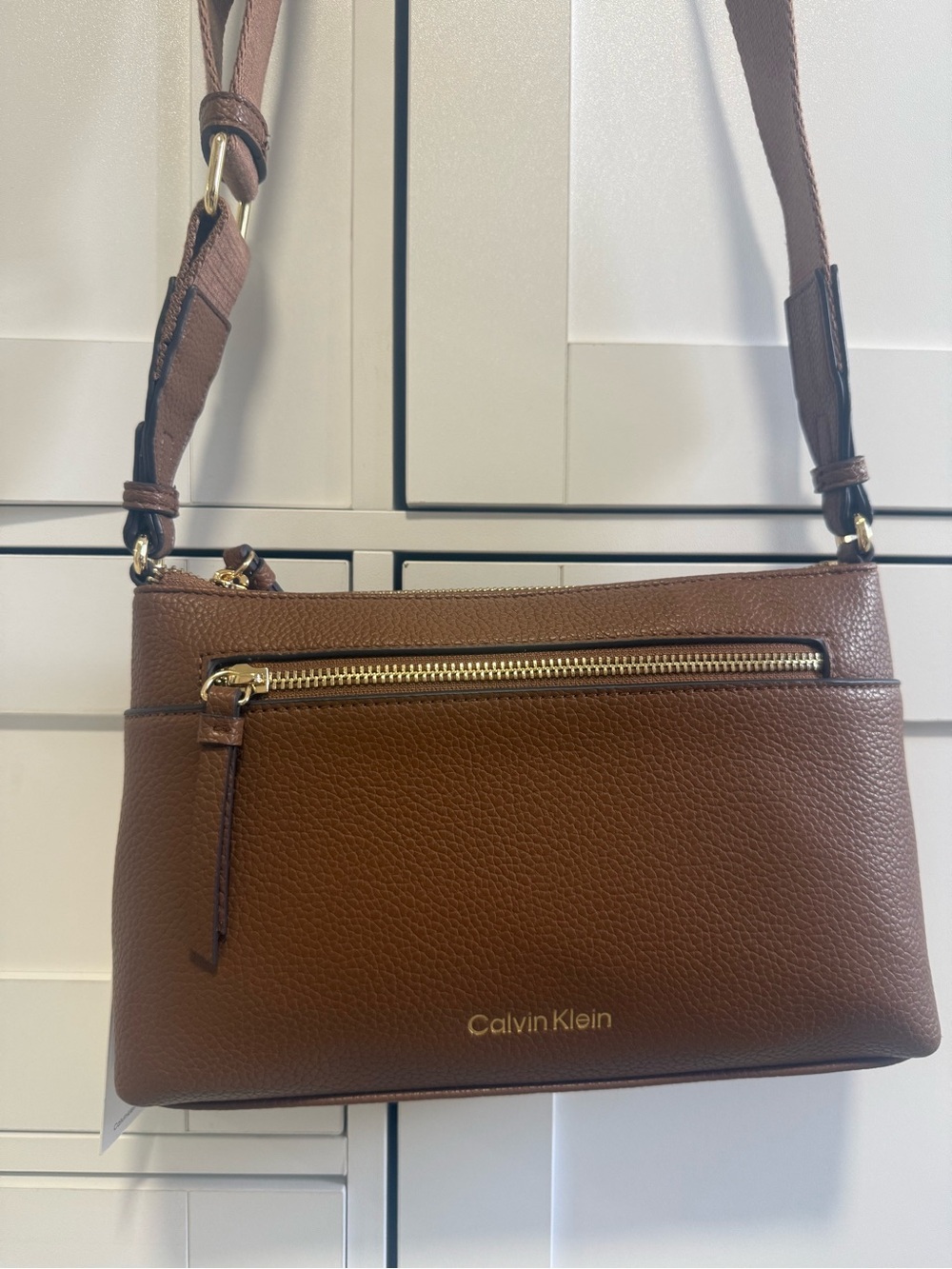Calvin Klein Crossbody Bag Brown NWT Adjustable Strap Shoulder Purse - Picture 2 of 8